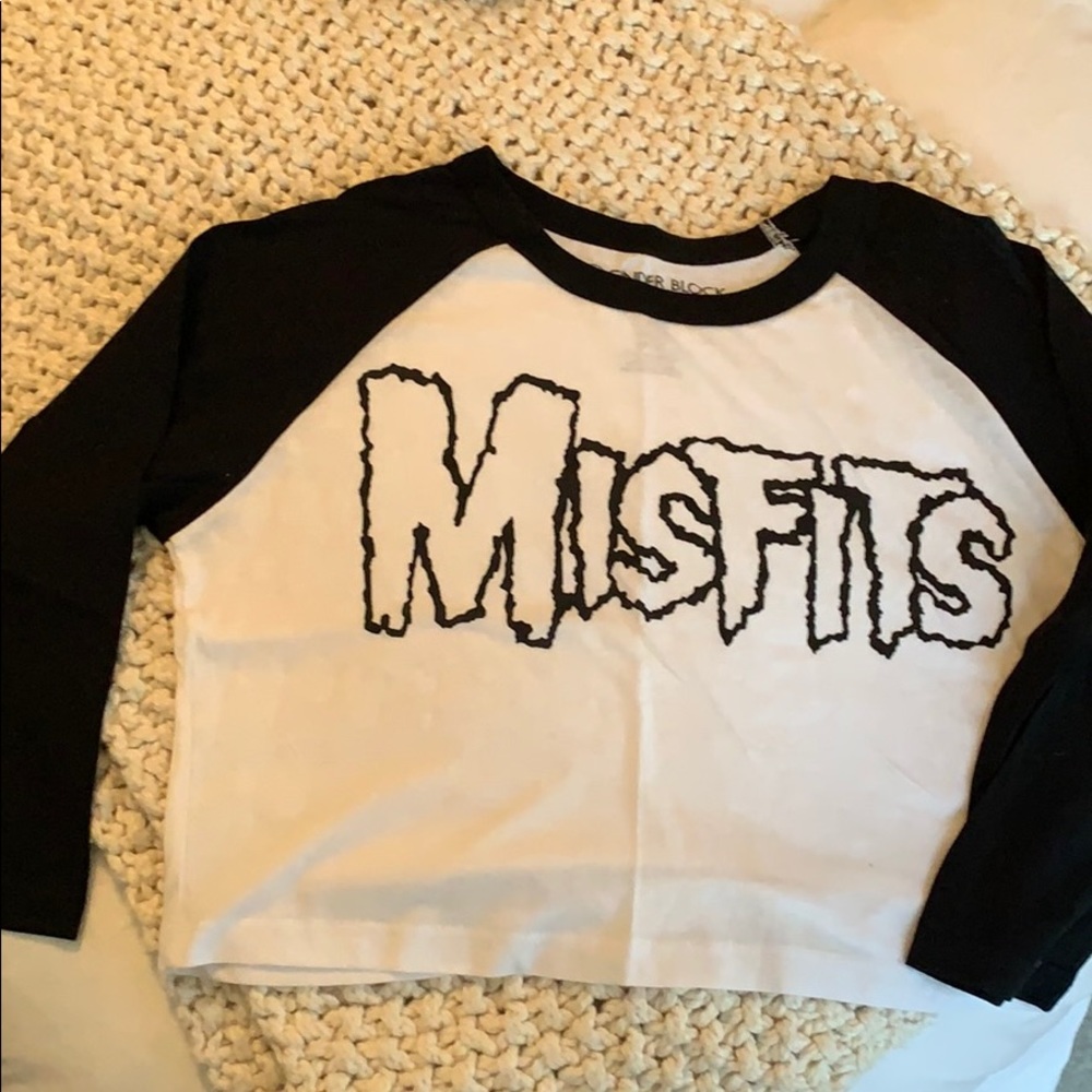 F21 Misfits Crop-Top